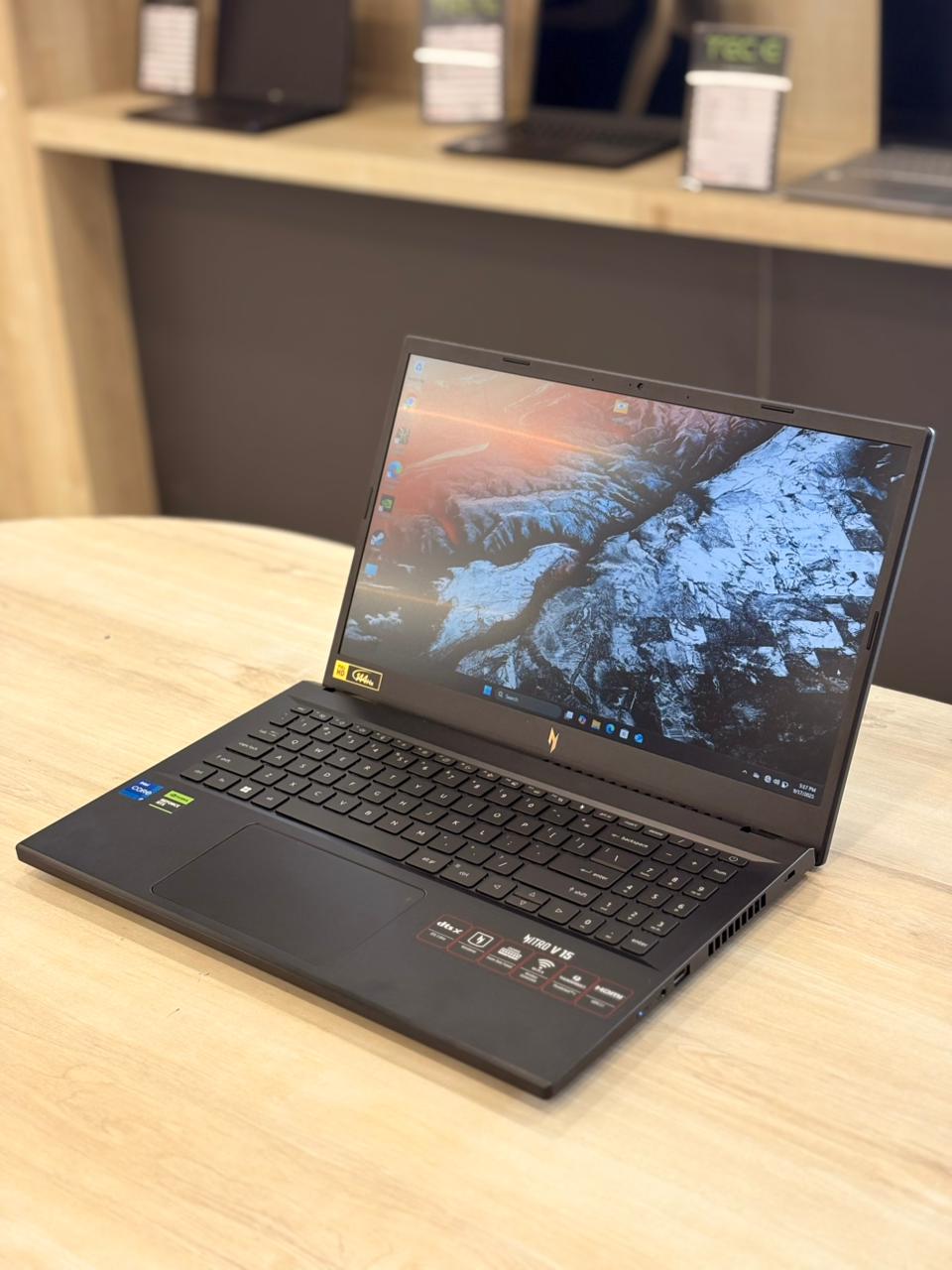 Acer Nitro V15 Laptop