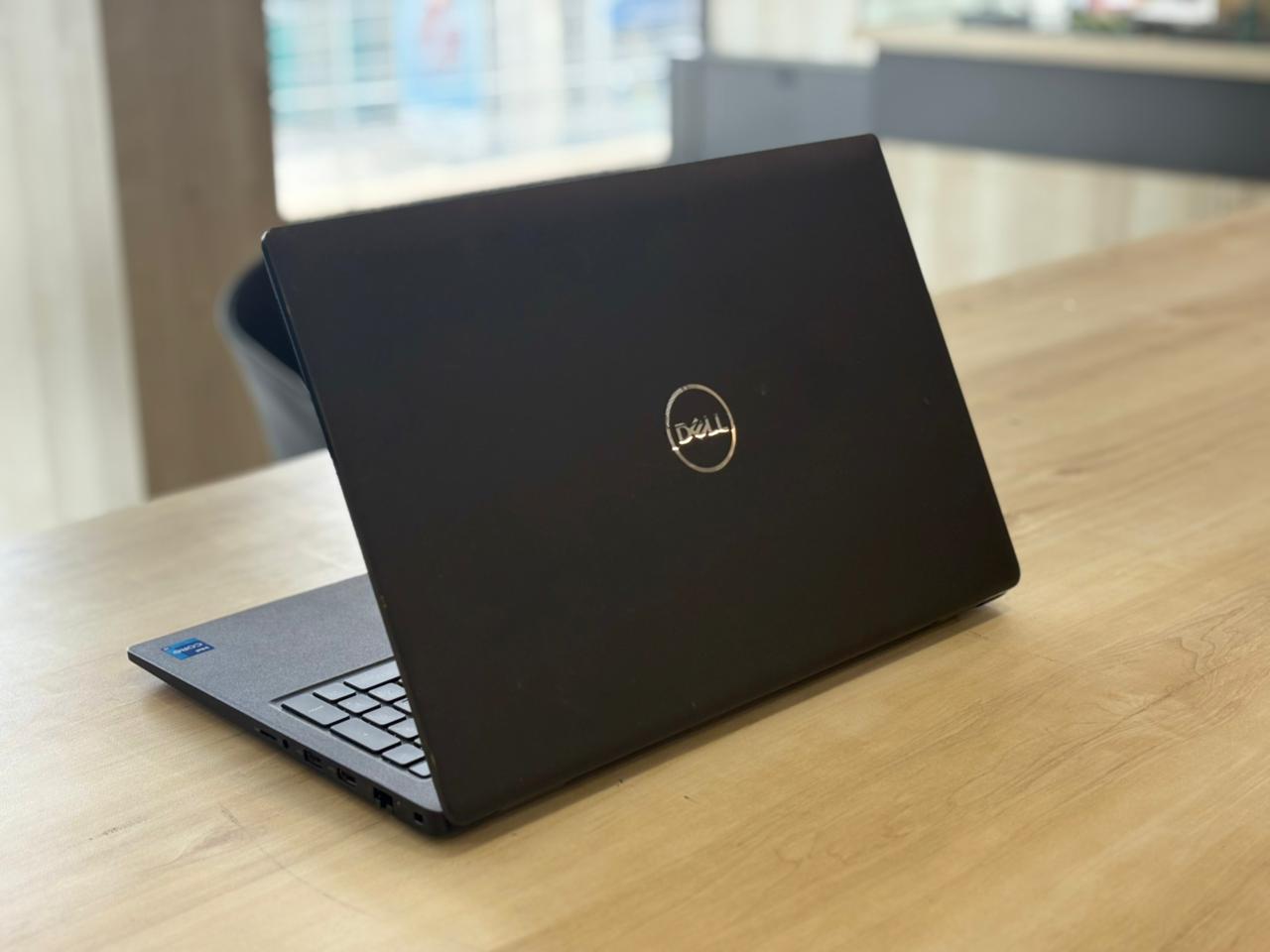 Dell Latitude 3520