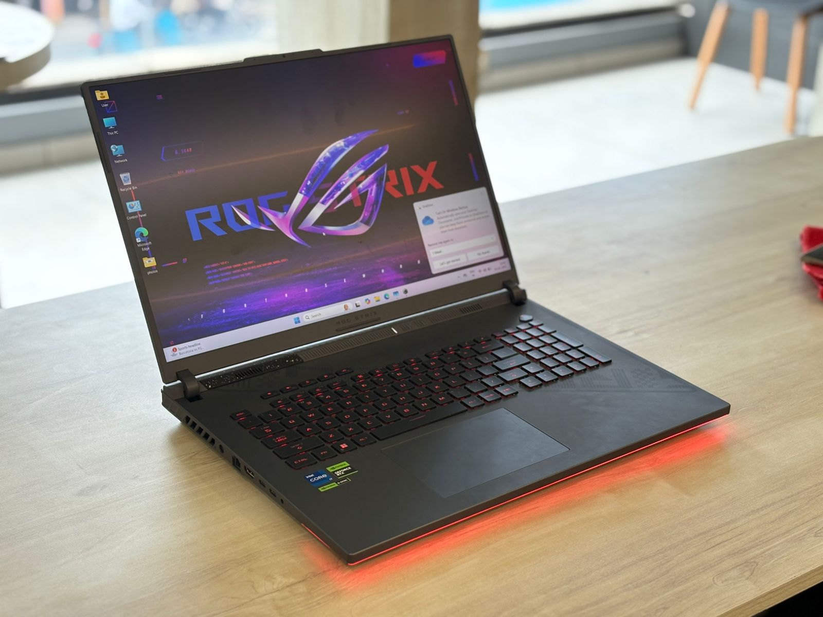 ASUS ROG Strix G814JV_G814JV