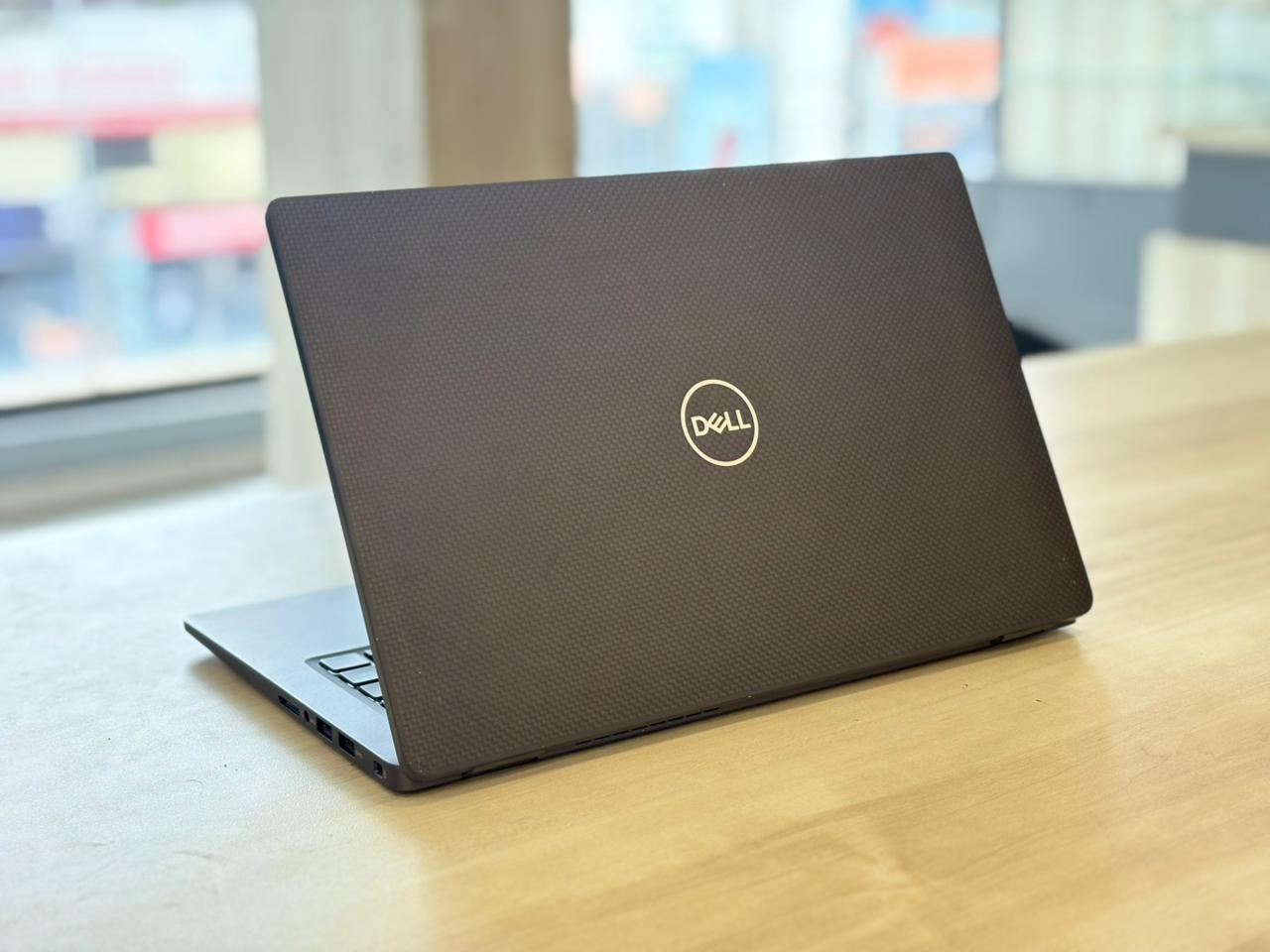 Dell Latitude 7410